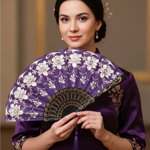 Quiet Luxury Boutique Accessories - ✨Elegant Purple Floral Hand Fan